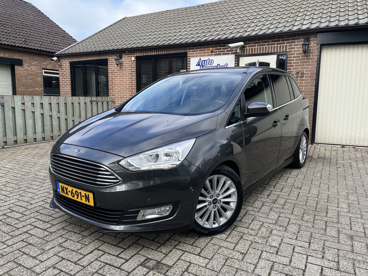Ford Grand C-Max - 1.5 Titanium 150 pk Navi Trekhaak 17" - AutoWereld.nl