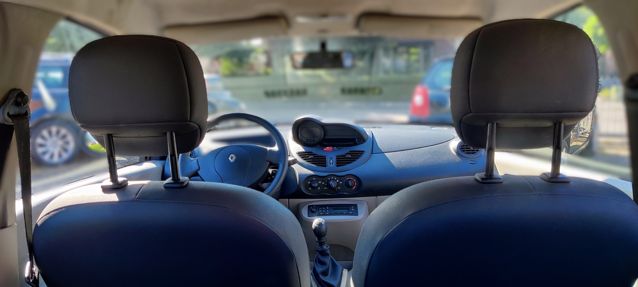 Renault Twingo - 1.2 Authentique Airco, N.A.P. aanwezig.