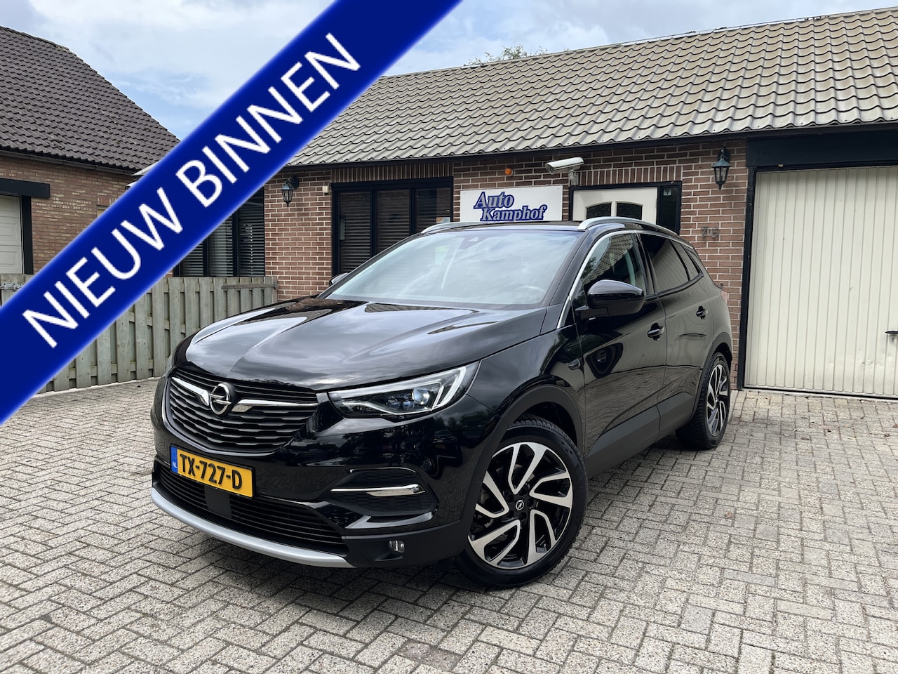 Opel Grandland X - 1.2 Turbo Innovation Trekhaak Leer 19" - AutoWereld.nl