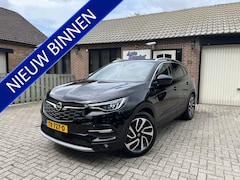 Opel Grandland X - 1.2 Turbo Innovation Trekhaak Leer 19"