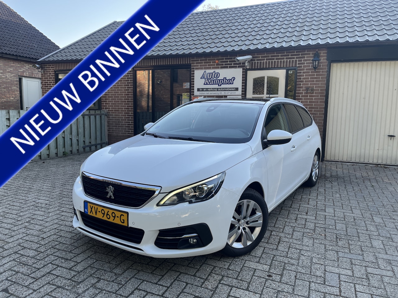 Peugeot 308 SW - 1.2 PureTech Blue Lease Executive DAB+ - AutoWereld.nl