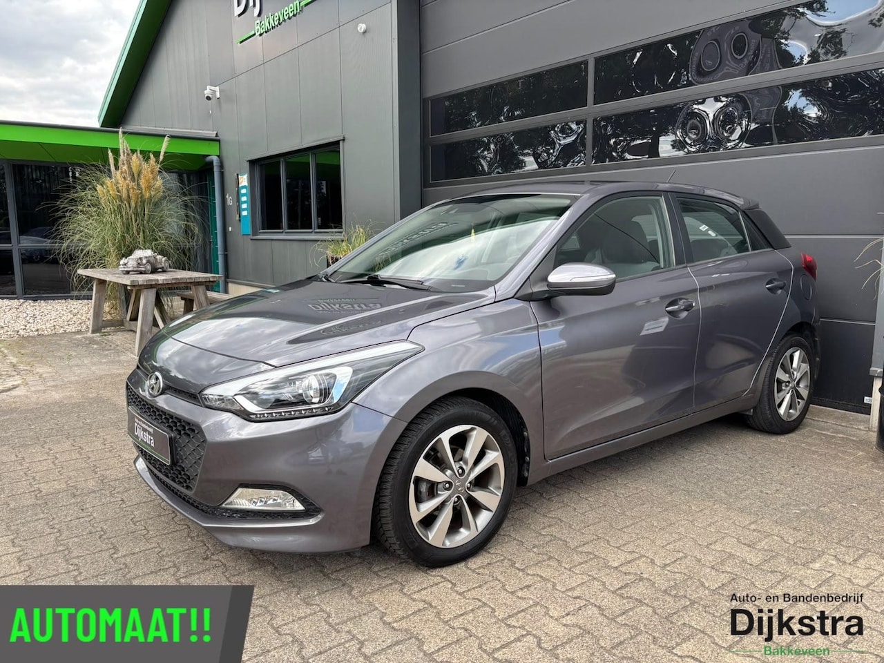 Hyundai i20 - 1.4i i-Catcher AUTOMAAT AppleCarPlay/ AndroidAuto/ Airco/ Cruise Control/ PDC - AutoWereld.nl