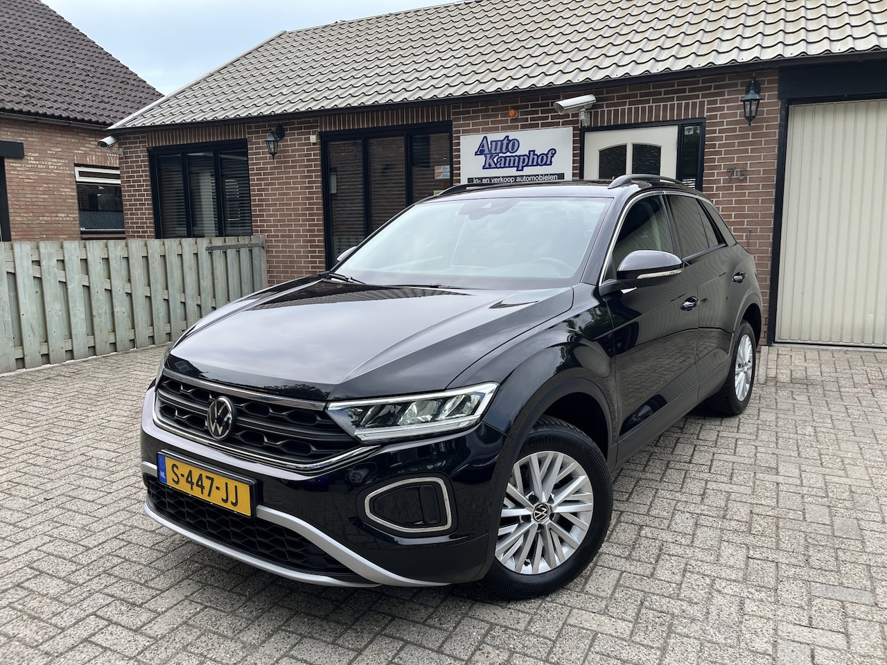 Volkswagen T-Roc - 1.0 TSI Life Business Trekhaak Facelift - AutoWereld.nl
