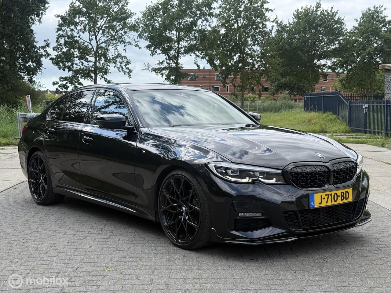 BMW 3-serie - 318i High Executive Edition 318i High Executive Edition - AutoWereld.nl