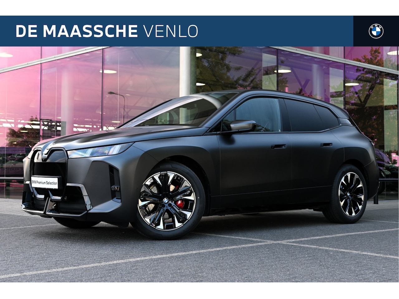 BMW iX - xDrive45 M Sport / M Multifunctionele Stoelen / Parking Assistant Professional / Comfort A - AutoWereld.nl