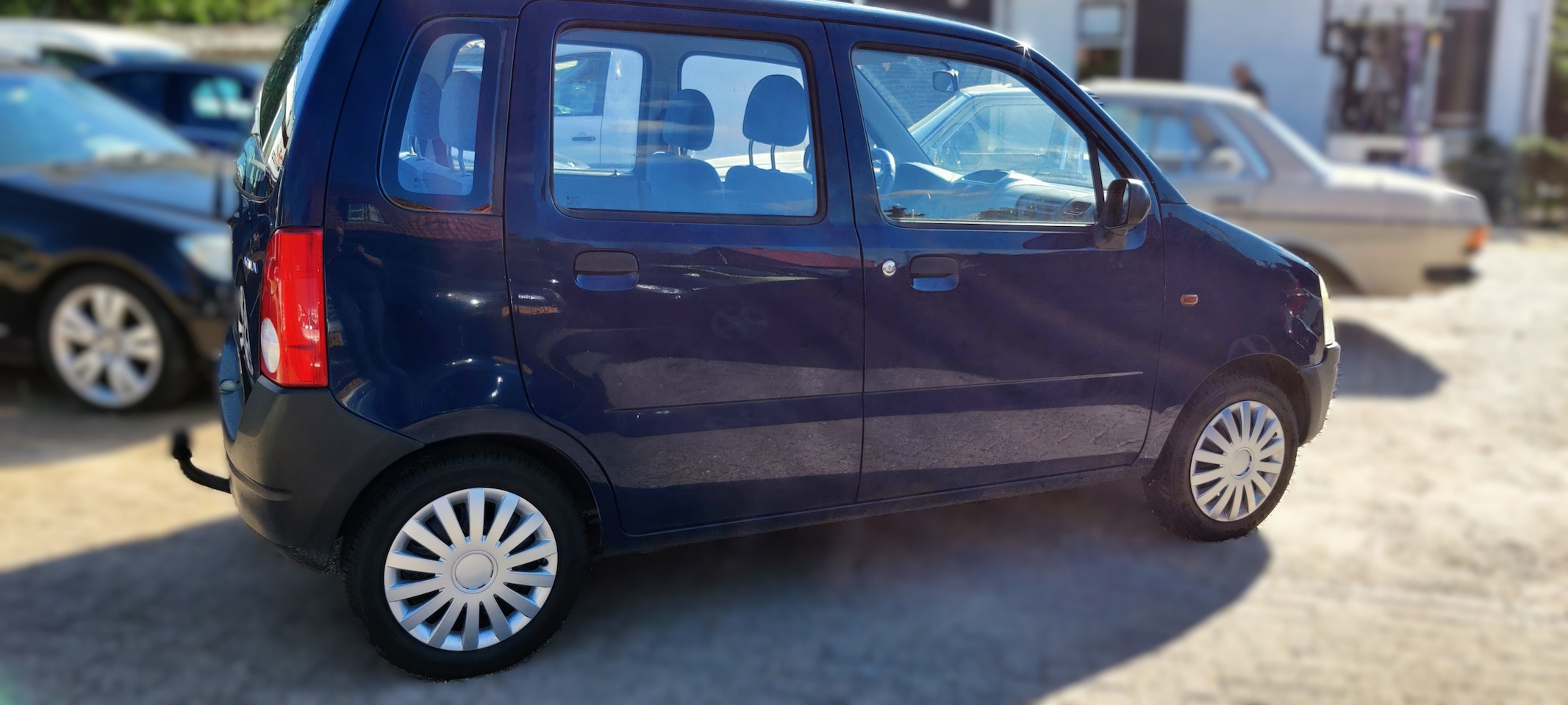 Opel Agila - 1.0-12V Sportschool nodig (geen stuurbekrachtiging) en asbak aanwezig. Meeneemprijs.