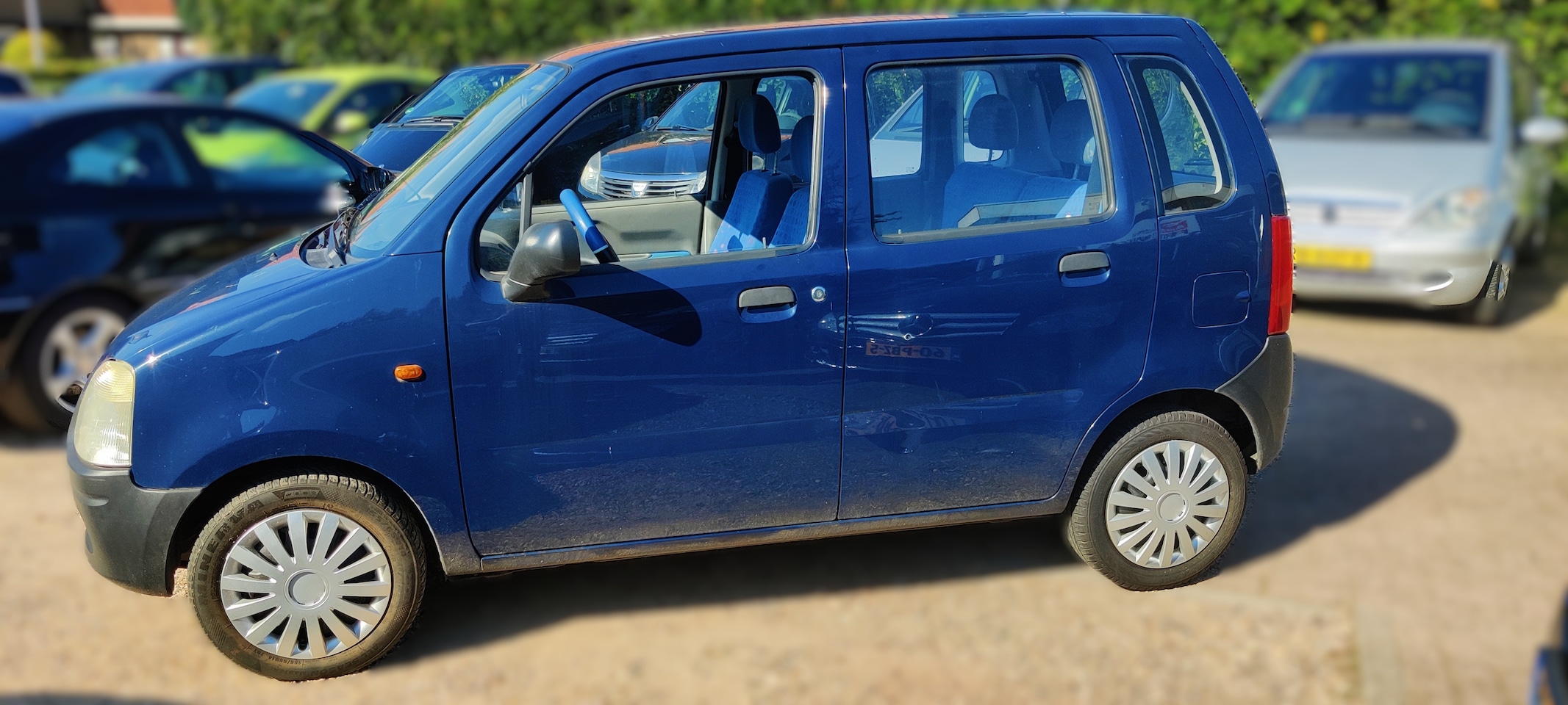 Opel Agila - 1.0-12V Sportschool nodig (geen stuurbekrachtiging) en asbak aanwezig. Meeneemprijs.