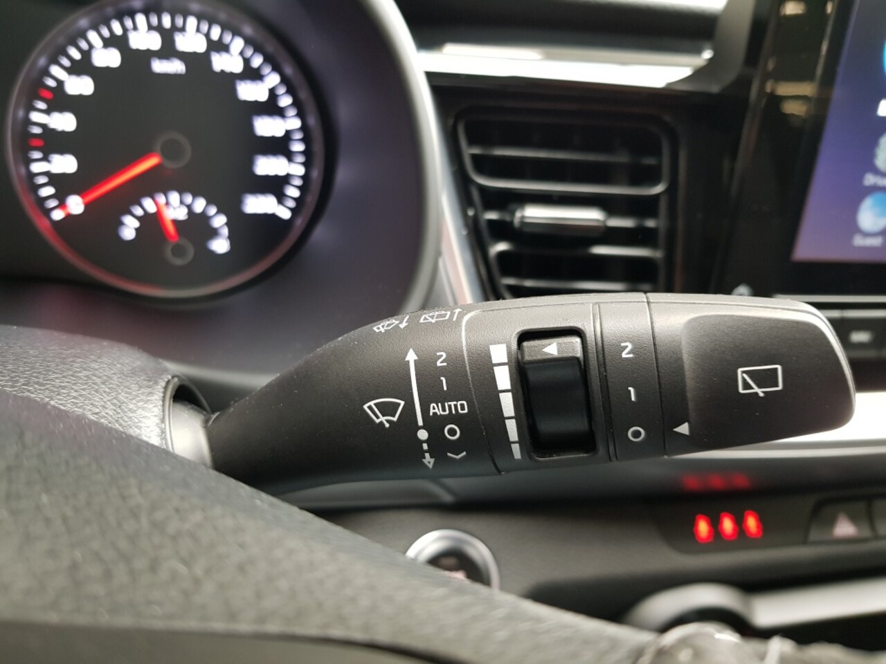 Kia Stonic - MHEV DynamicPlusLine 100PK