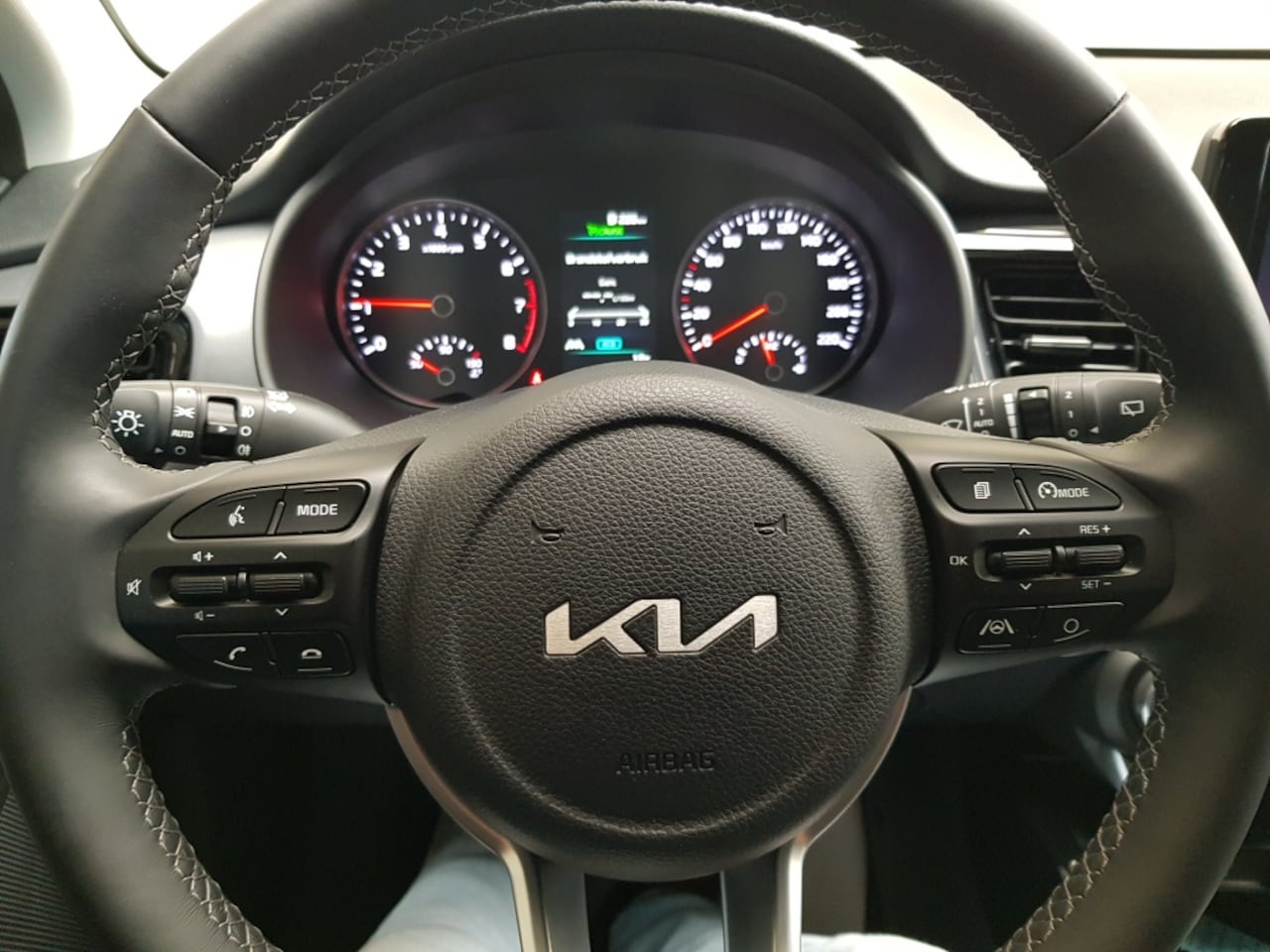 Kia Stonic - MHEV DynamicPlusLine 100PK