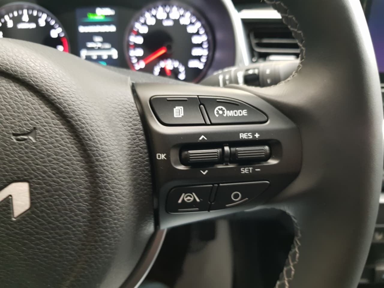 Kia Stonic - MHEV DynamicPlusLine 100PK