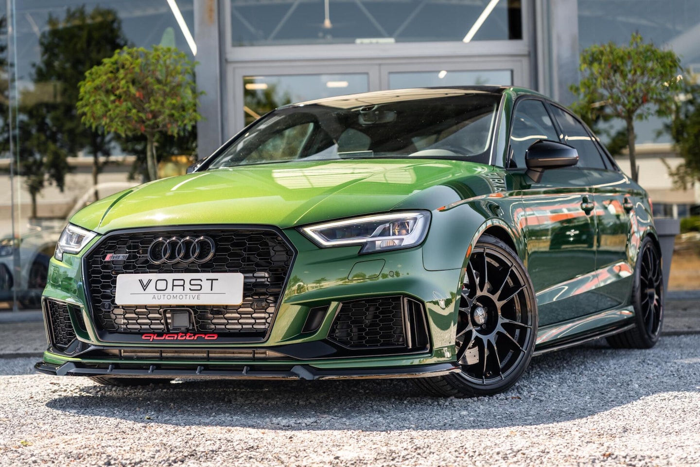 Audi RS3 - 2.5 TFSI quattro B&O Pano Leer CTS OZ Stage 2 - AutoWereld.nl
