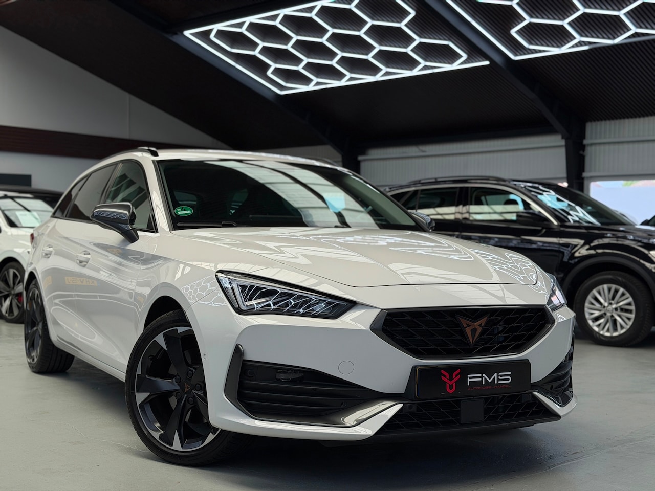 CUPRA Leon Sportstourer - 1.4 e-Hybrid VZ CarPlay 245pk - AutoWereld.nl