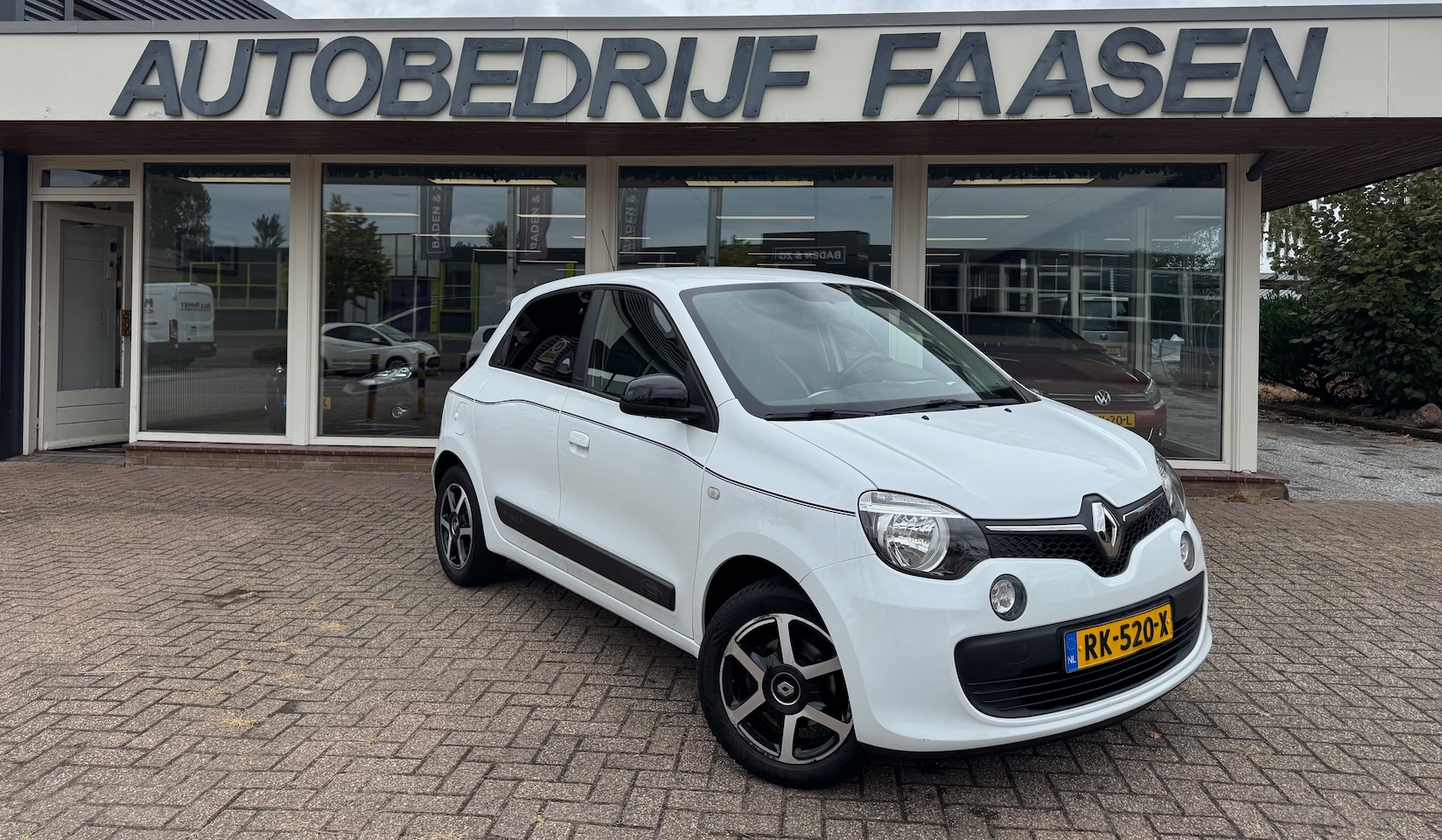 Renault Twingo - 1.0 SCe Limited - AutoWereld.nl