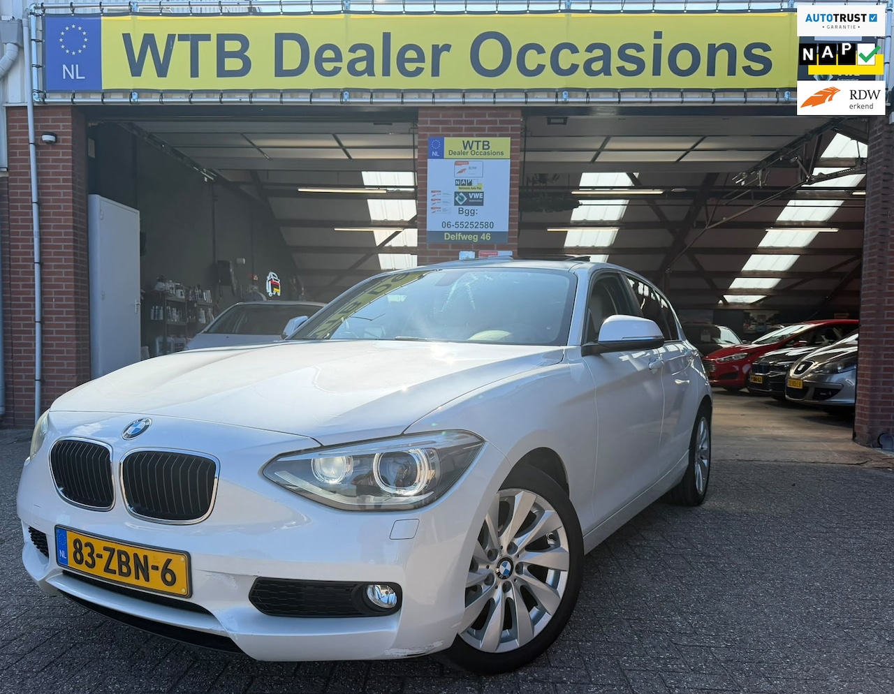 BMW 1-serie - 118i Upgrade Edition 118i Upgrade Edition, Autom., Navi, Leder, S-dak, Dealer onderhouden. - AutoWereld.nl
