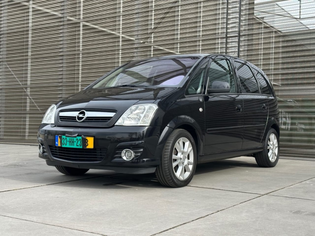 Opel Meriva - 1.6-16V COSMO AIRCO/NAVI/LM VELGEN/AUTOMAAT 1e EIGENAAR !! - AutoWereld.nl