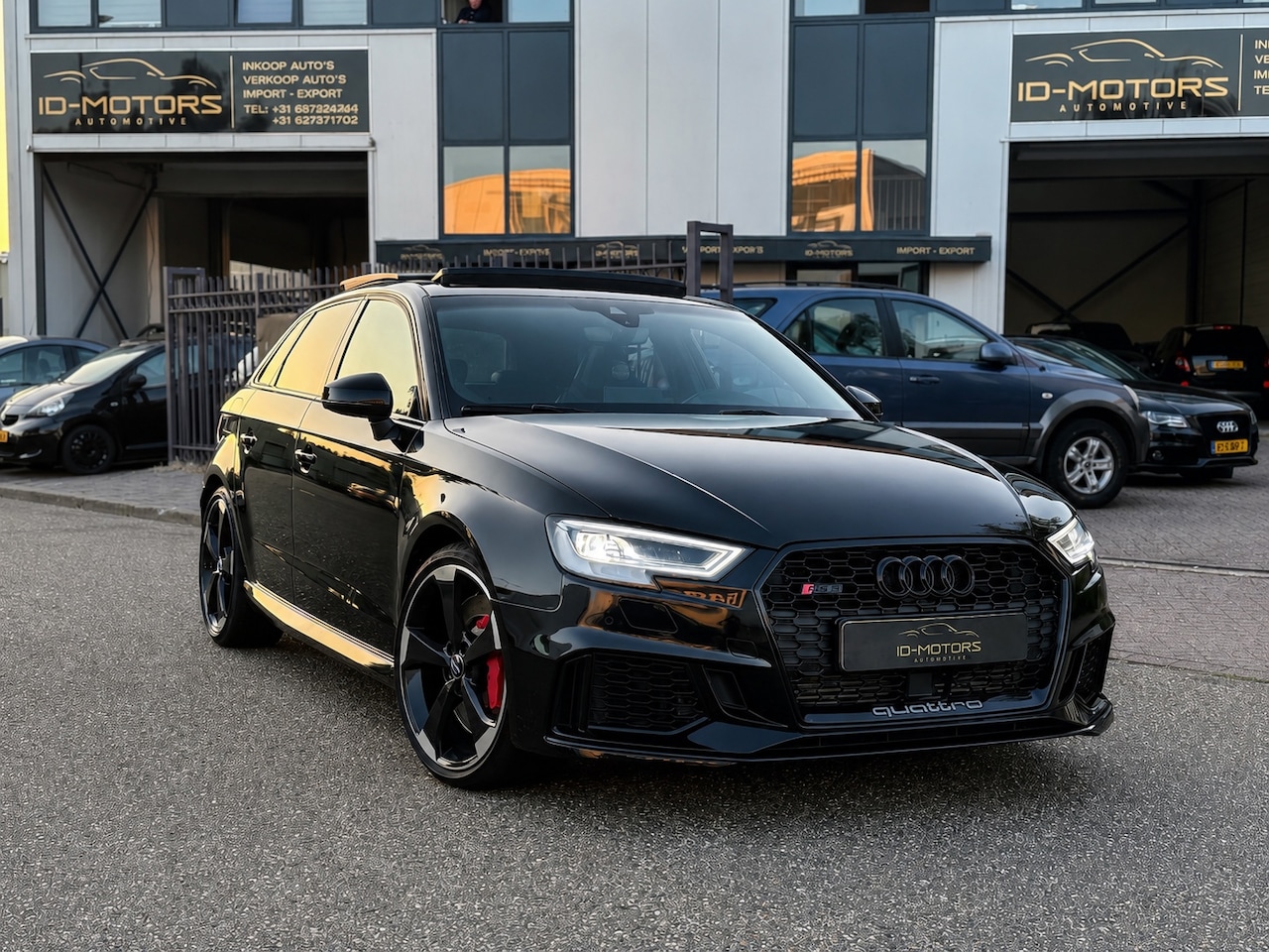 Audi RS3 - SPORTBACK 2.5 TFSI RS 3 quattro 530 PK BTW bomvol - AutoWereld.nl