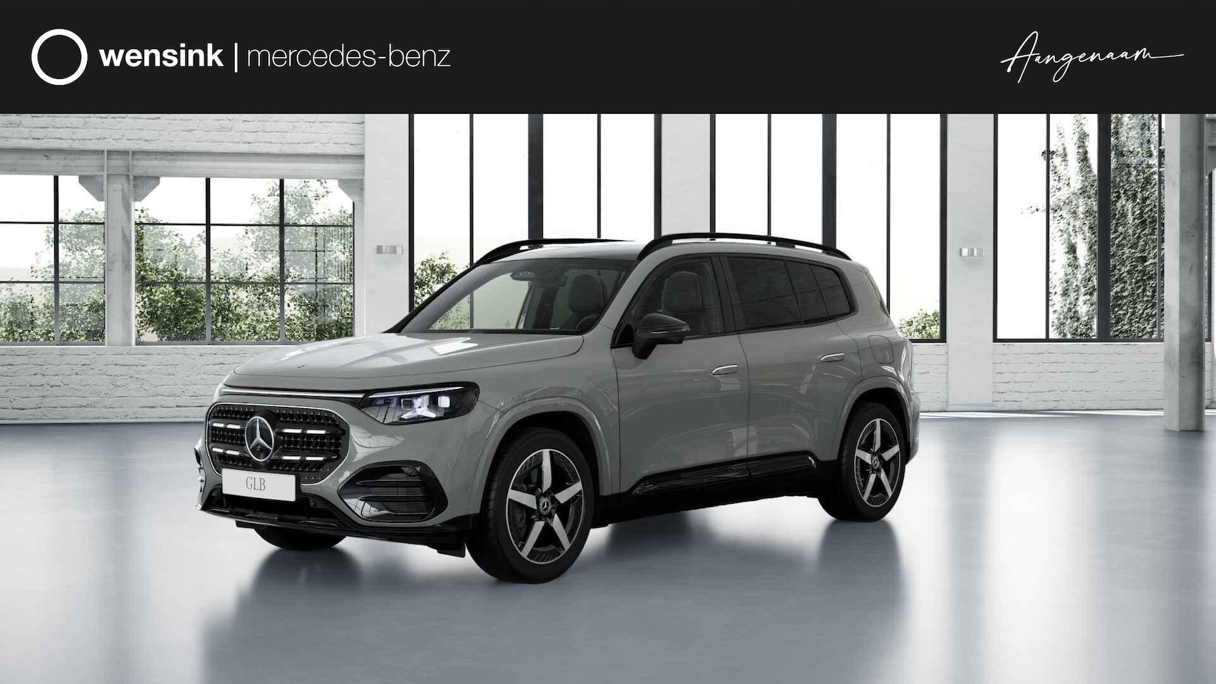 Mercedes-Benz GLB - 180 Business Solution AMG 7p. | Premium Pakket | Multibeam | Parkeerpakket | Trekhaak | Su - AutoWereld.nl