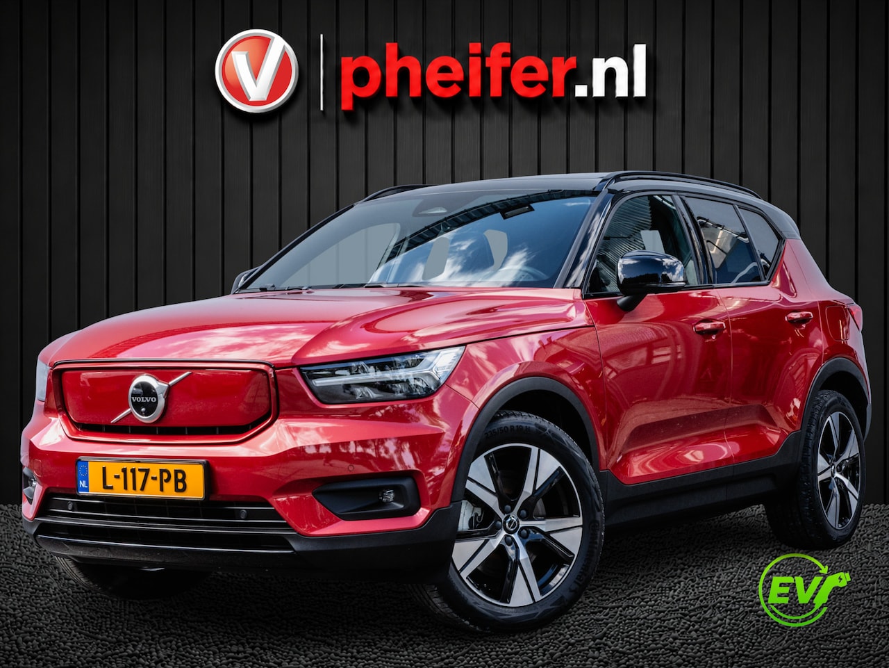 Volvo XC40 - Recharge P8 AWD R-Design SOH 91% Panoramadak/ Stoel-stuurverwarming/ Harman-Kardon/ 360 Ca - AutoWereld.nl