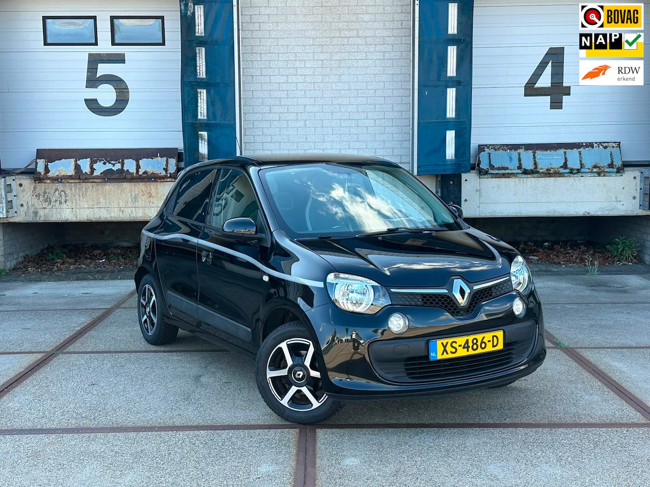 Renault Twingo - 1.0 SCe Limited 1.0 SCe Limited (AUT+CarPlay+Onderhoud+NAP) - AutoWereld.nl