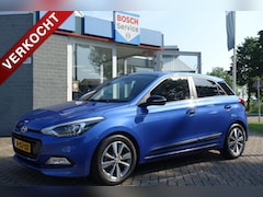 Hyundai i20 - 1.2i 84PK 5D i-Motion met Premium Pakket | NAVI | CAMERA | STOEL/STUURVERW