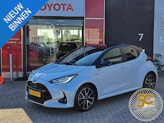Toyota Yaris - 1.5 Hybrid Executive DODEHOEK PARELMOER SPORTSTOELEN STOELVERWARMING PDC LED