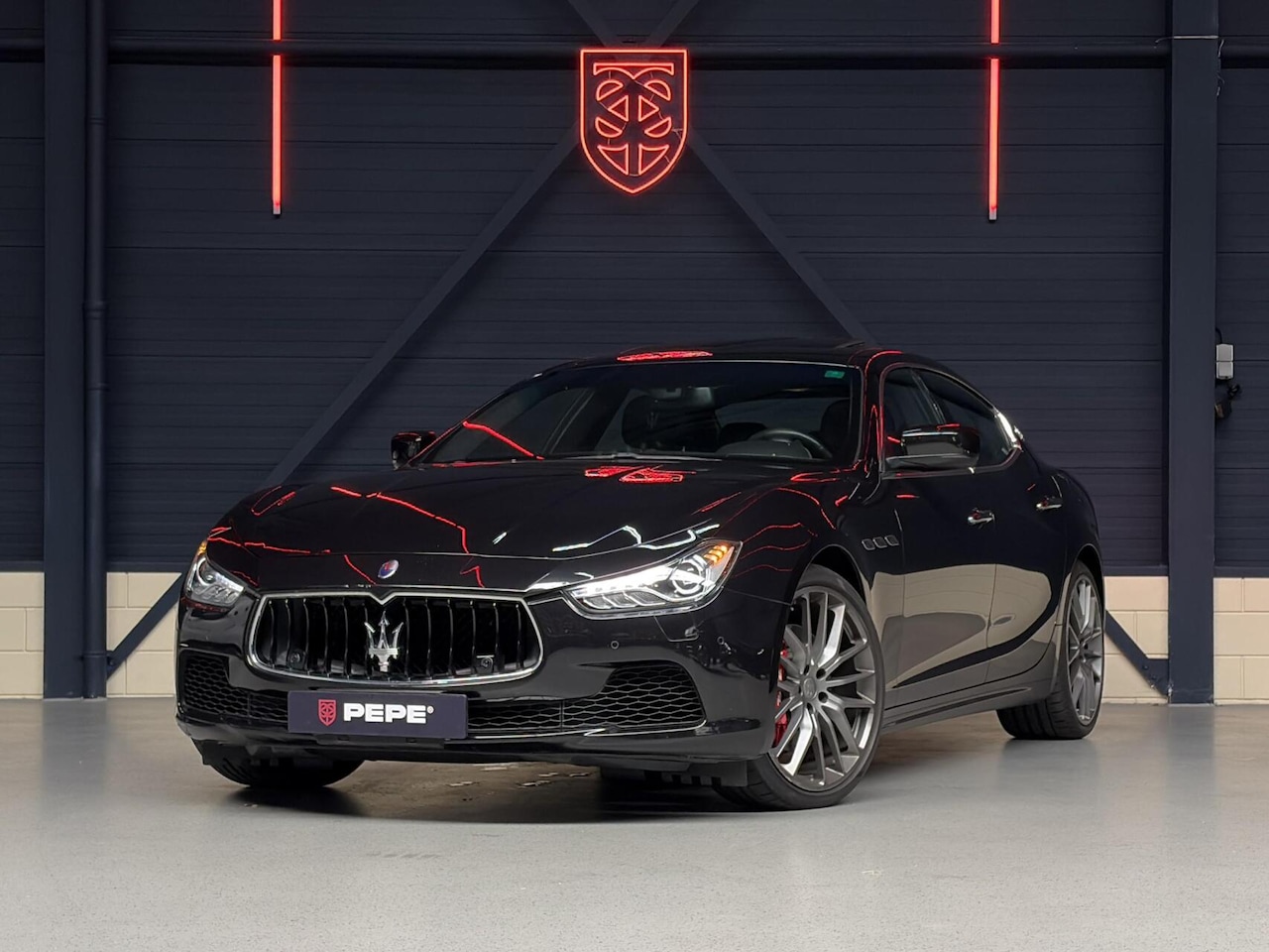Maserati Ghibli - 3.0 S Q4 |PANO|H&K|CARBON|MEM.|STOELVERW.|21" - AutoWereld.nl