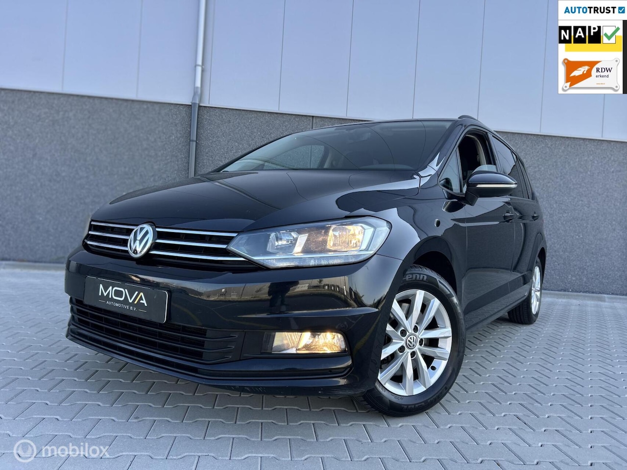 Volkswagen Touran - 1.6 TDI SCR Comfortline 7p|DSG|CRUISE CONT - AutoWereld.nl