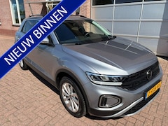 Volkswagen T-Roc - 1.0 TSI Life Edition Trekhaak-Camera-Apple/Android