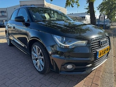 Audi A1 Sportback - 1.2 TFSI 5deurs S-Line Airco, Navigatie, Xenon 1e Eigenaar