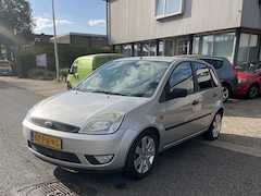 Ford Fiesta - 1.3 Futura 5 Deurs, Airco. Goed rijdende en volledig onderhouden Fiesta met een nieuwe Apk