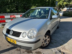 Volkswagen Polo - MET CRUISE CONT, AIRCO & JAAR APK