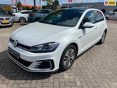 Volkswagen Golf - 1.4 TSI GTE