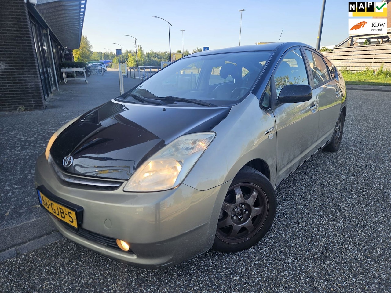 Toyota Prius - 1.5 VVT-i Tech Edition Leer SCHADE ZIE DE FOTO`S - AutoWereld.nl