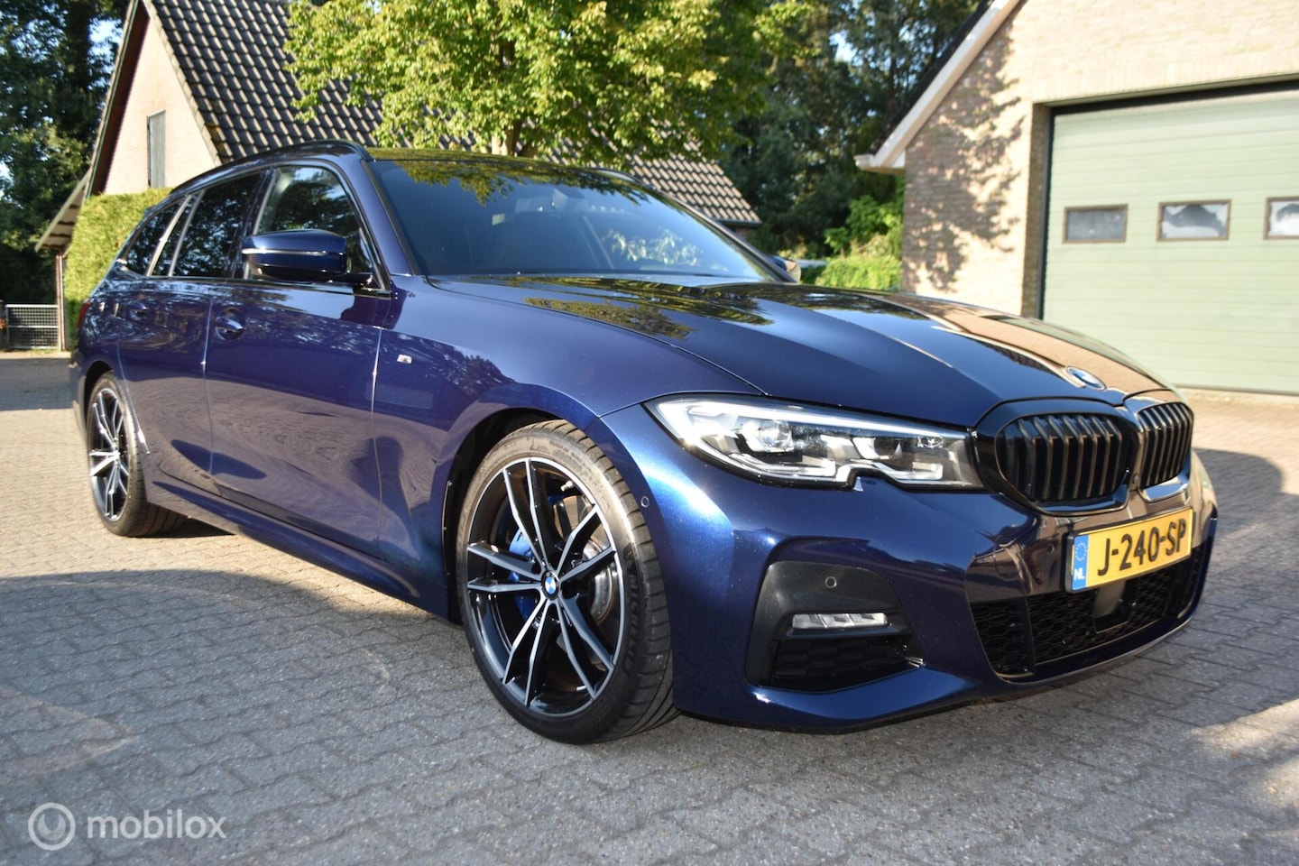 BMW 3-serie Touring - 330i High Exe Edition M sport - AutoWereld.nl