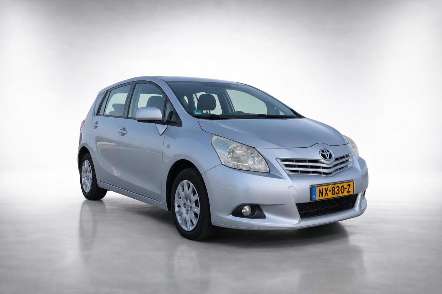Toyota Verso - 1.6 VVT-i Comfort|Airco|nieuwe APK - AutoWereld.nl