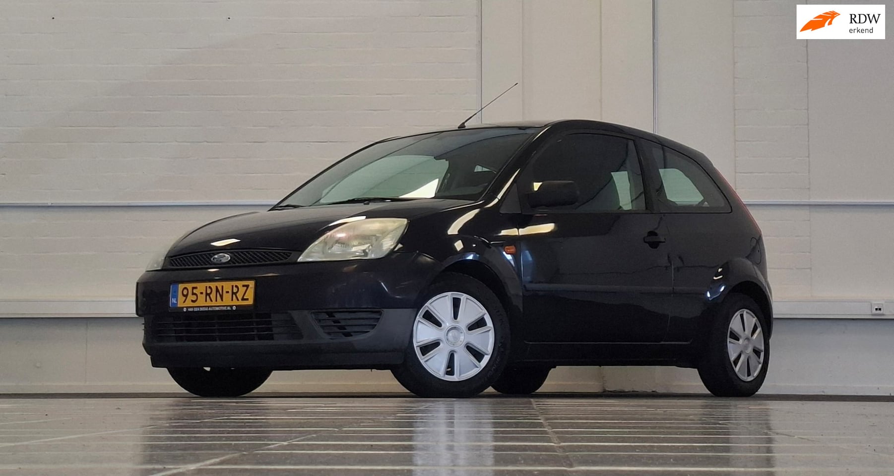 Ford Fiesta - 1.3 Style Airco 2e Eigenaar Mooi 100% onderhoudenGarantie APK 30-05-2027 - AutoWereld.nl