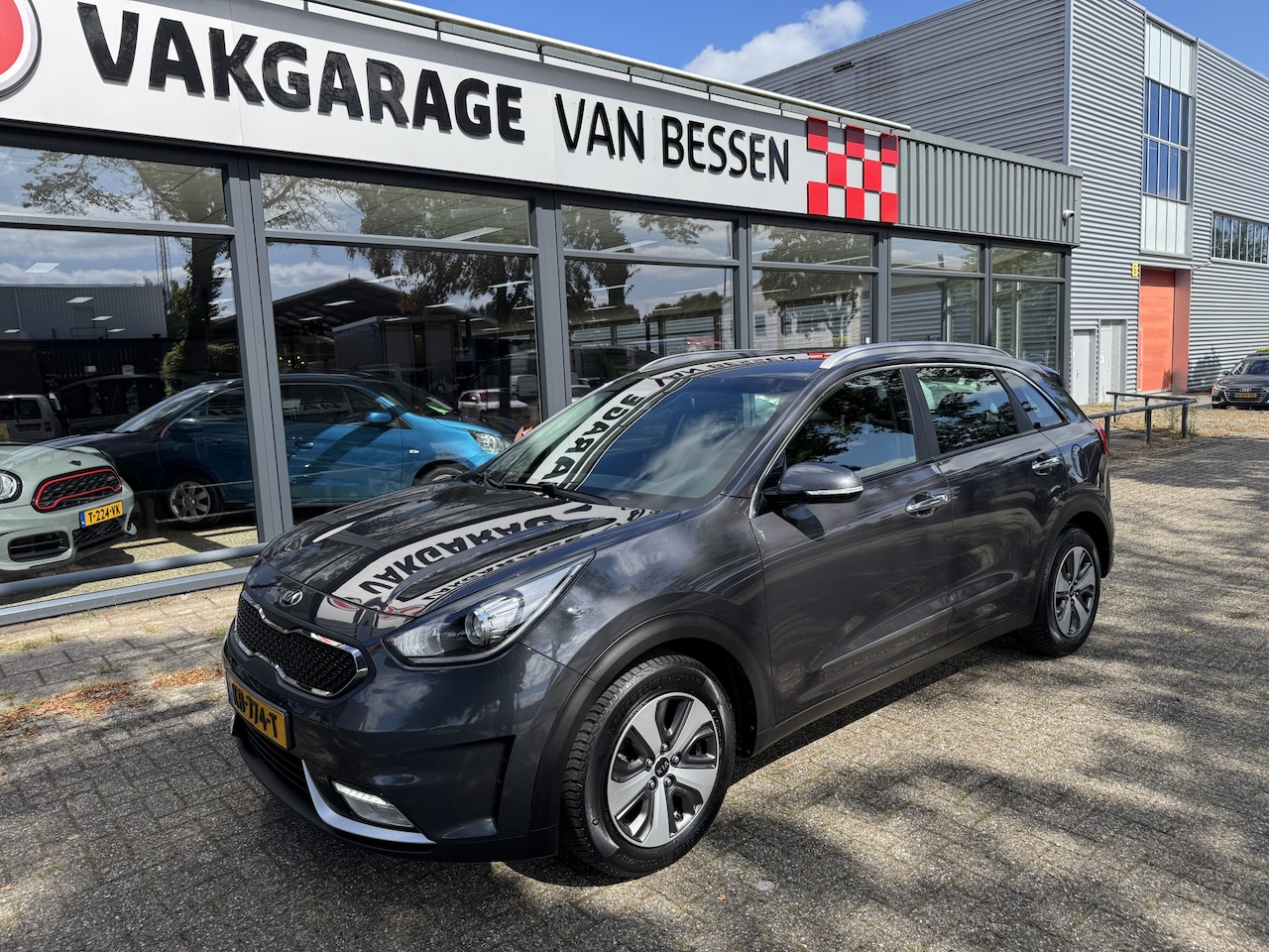Kia Niro - 1.6 GDi Hybrid First Edition AUTOMAAT-CAMERA-CRUISE - AutoWereld.nl