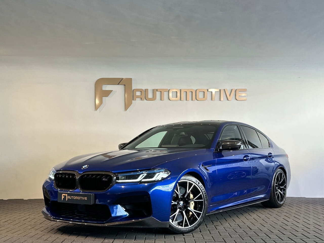 BMW M5 - 5-serie Competition Akra|Carbon|Ceramic|Softclose|B&W|HuD - AutoWereld.nl