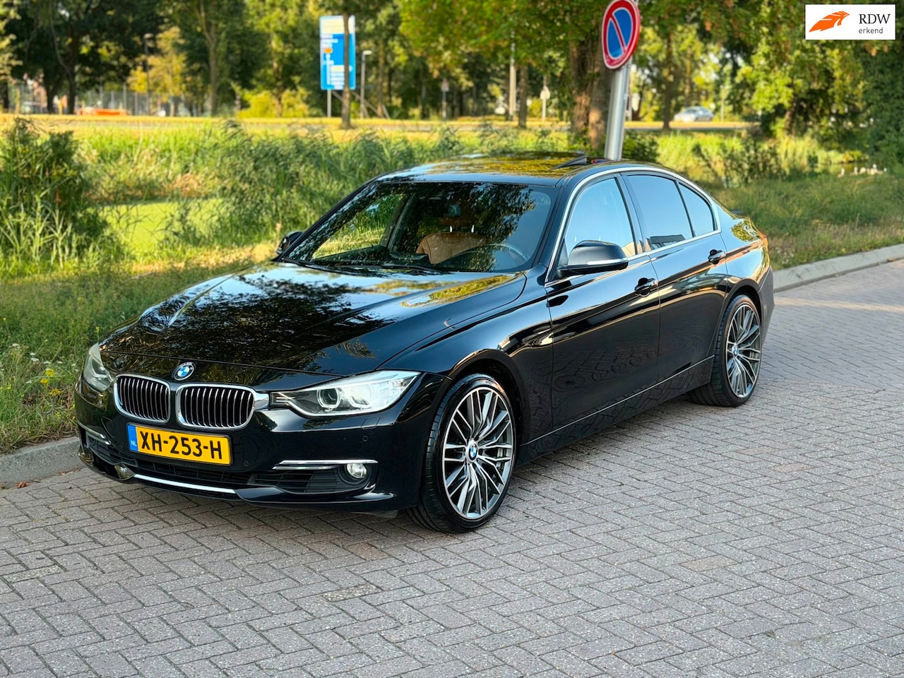 BMW 3-serie - 320i High Executive 2013 184 PK!!! Full Option !!! Automaat Navi Head up Pano - AutoWereld.nl