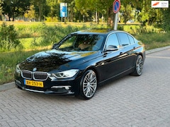 BMW 3-serie - 320i High Executive 2013 184 PK Full Option Automaat Navi Head up Pano
