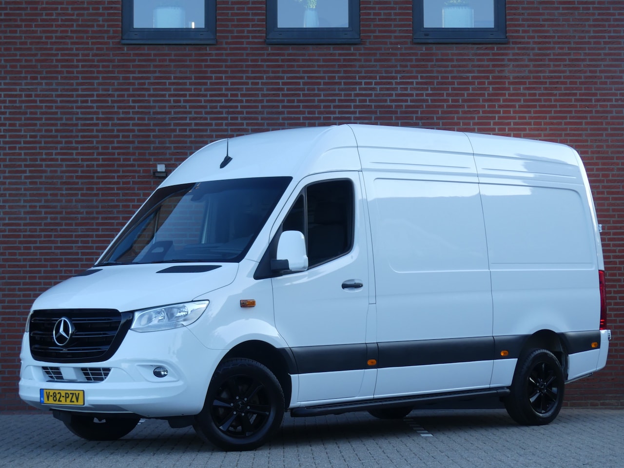 Mercedes-Benz Sprinter - 317 CDI Nieuw model Navigatie/Camera/Geveerde stoel - AutoWereld.nl