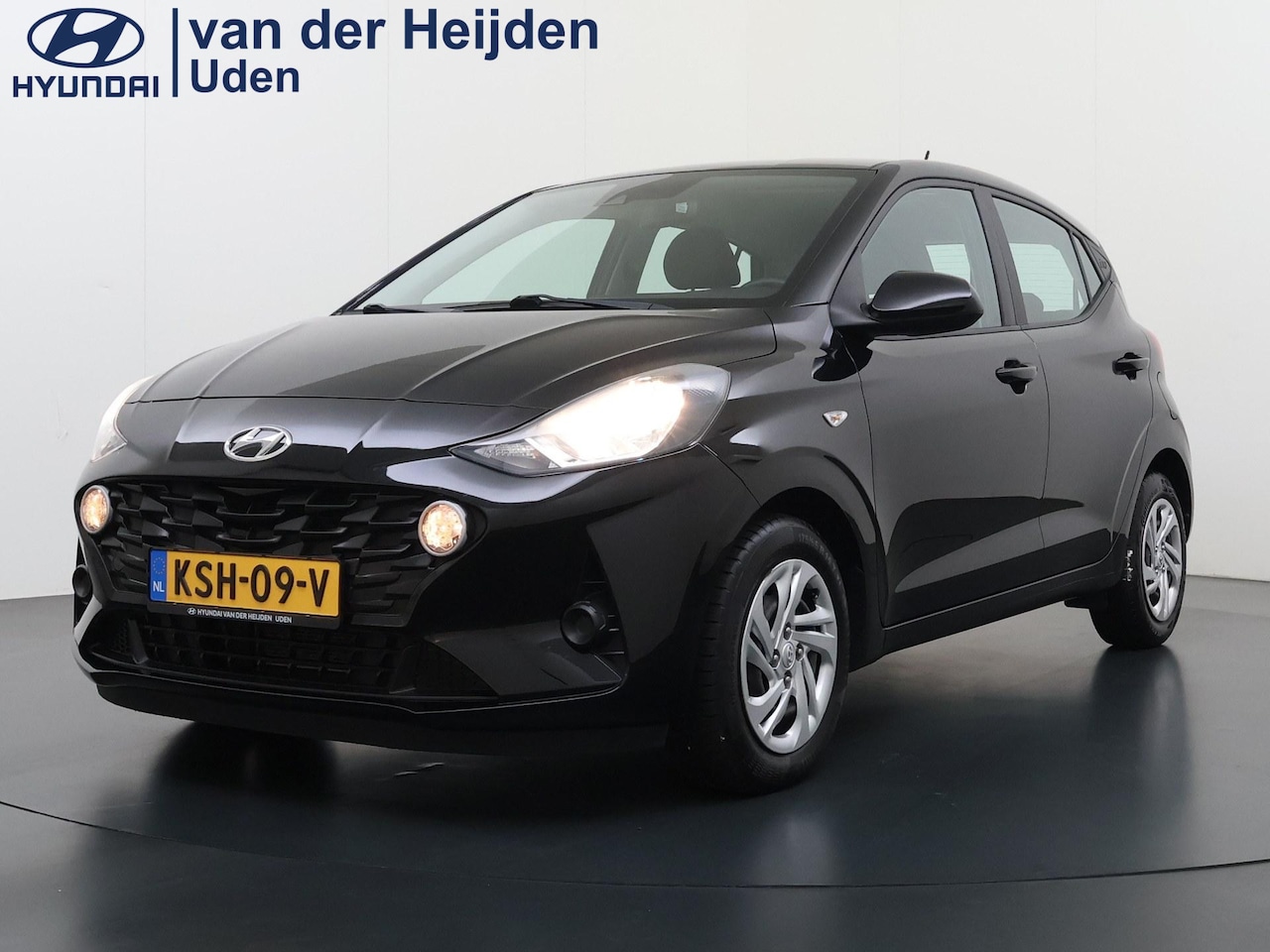 Hyundai i10 - 1.0 Premium Stoel En Stuurverwarming | Camera | Climate Control | Apple Carplay & Android - AutoWereld.nl