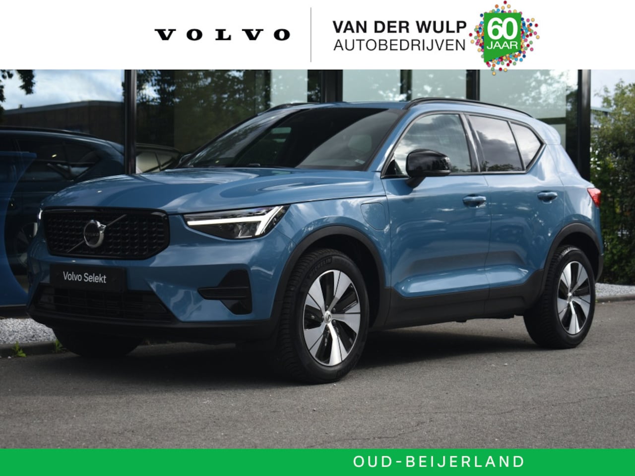 Volvo XC40 - T4 211pk [Plug-in] Plus Dark | Camera | Keyless | Getint Glas - AutoWereld.nl