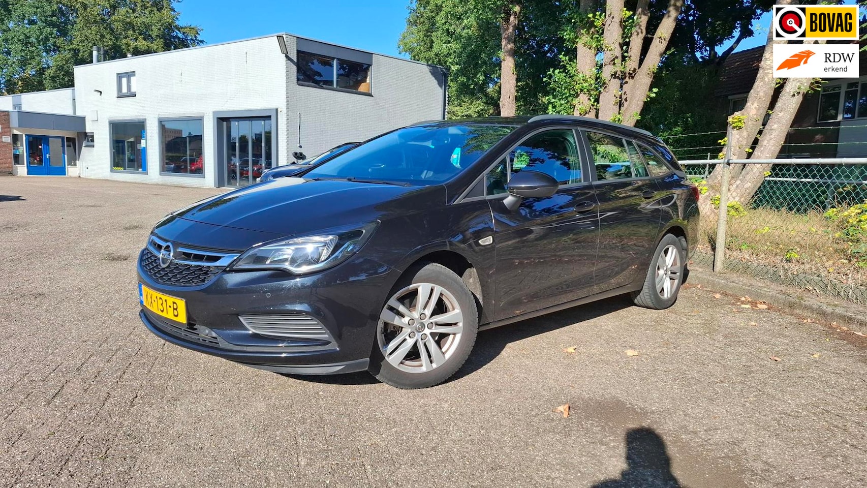 Opel Astra Sports Tourer - 1.0 Edition PARKEERSENSOREN V+A|TREKHAAK - AutoWereld.nl