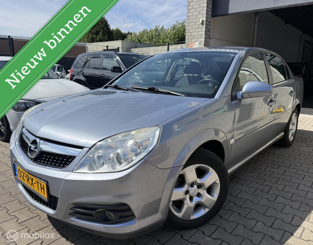 Opel Vectra - 1.8-16V Business / Airco / 5DRS / ZEER netjes! - AutoWereld.nl