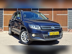 Volkswagen Tiguan - 2.0 TSI Sport&St.4M | Trekhaak | Panorama dak | 4x4 | Automaat | Bluetooth