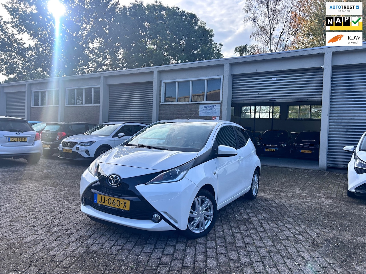 Toyota Aygo - 1.0 VVT-i x- Navi/ Camera/ Airco/ NAP! Garantie! - AutoWereld.nl