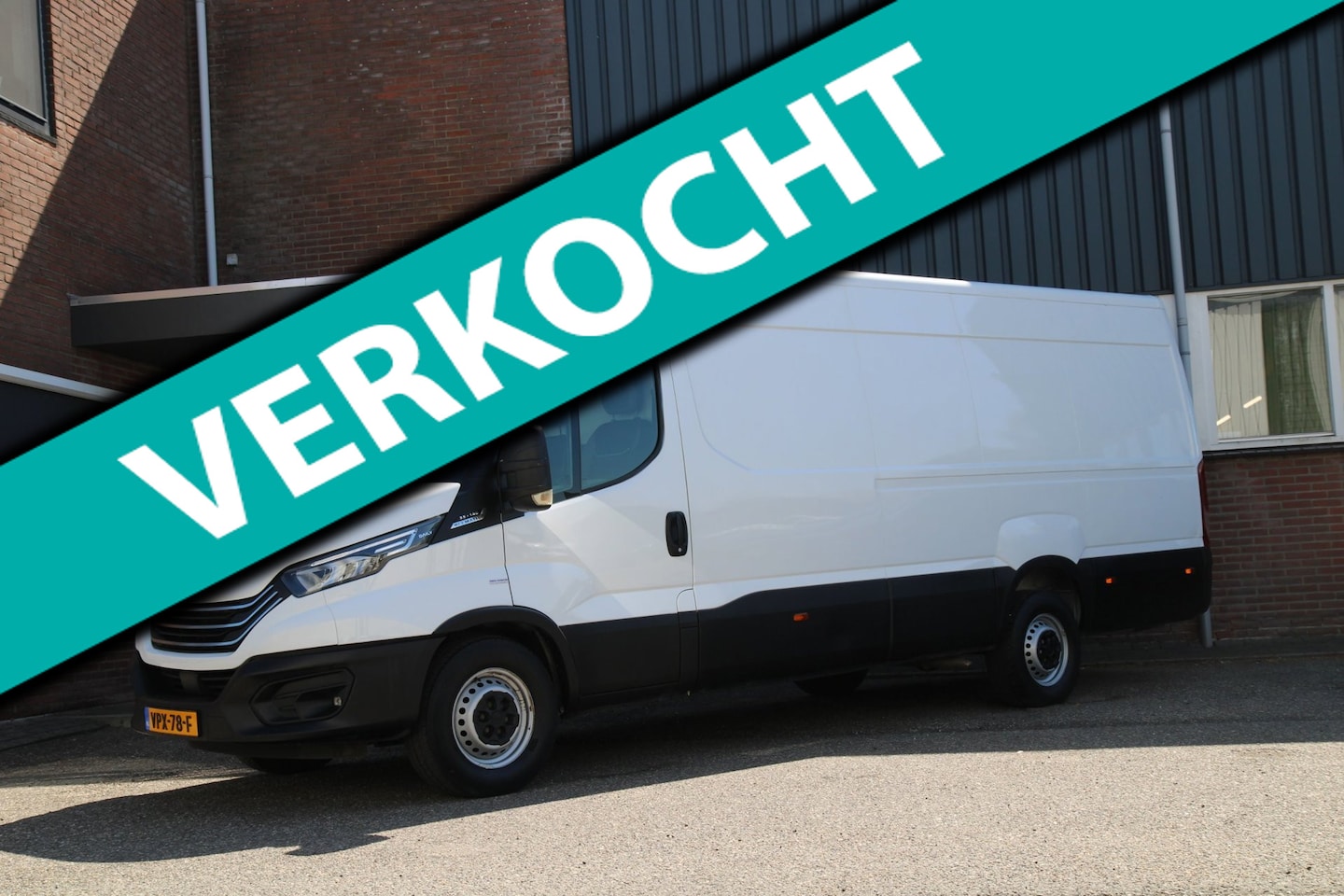 Iveco Daily - 35 S 14 300 35S14V 2.3 410L L5H2 / Automaat / 3,5 ton trek / Trekhaak - AutoWereld.nl