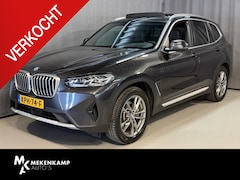 BMW X3 - xDrive30e 19"/Trekhaak/Panoramdak/Leder + memory/Adaptieve cruise/Keyless/Dodehoek/Head-up