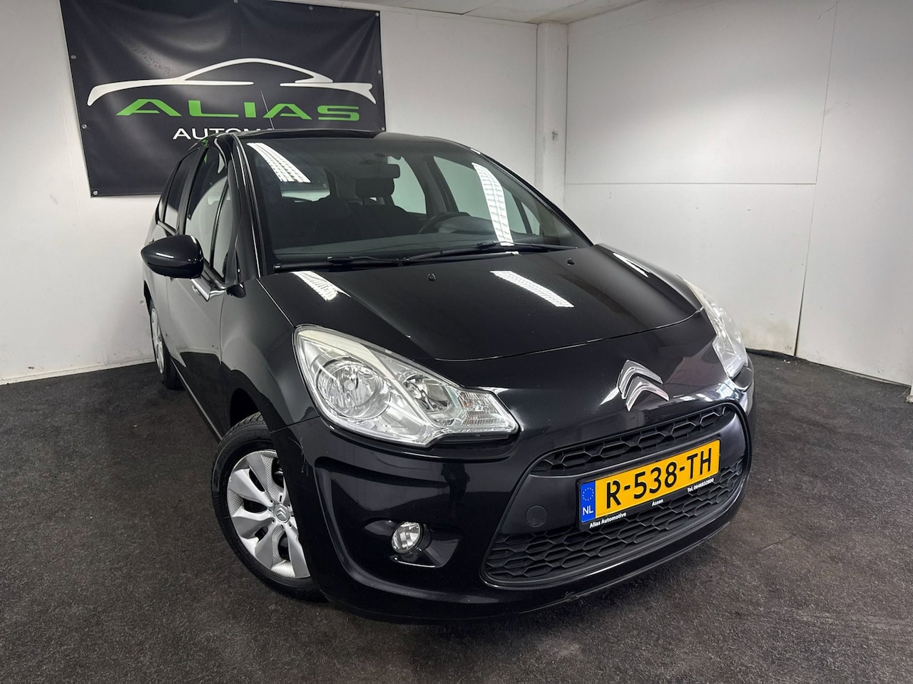 Citroën C3 - 1.4 VTi Selection - Pano - Airco - Cruise control - PDC - APK 2027 - AutoWereld.nl